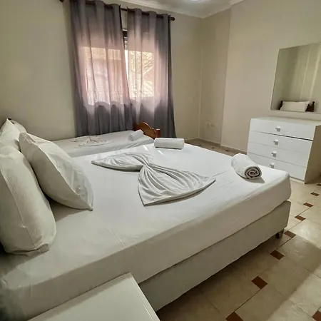 Lejlighed Beachfront Sea View Cozy 402