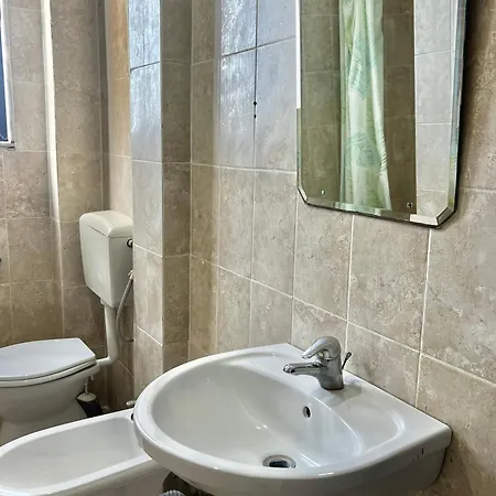 דירה Beachfront Sea View Cozy 402