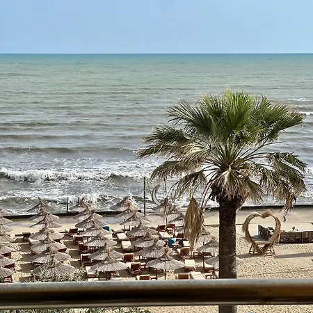 Lejlighed Beachfront Sea View Cozy 402
